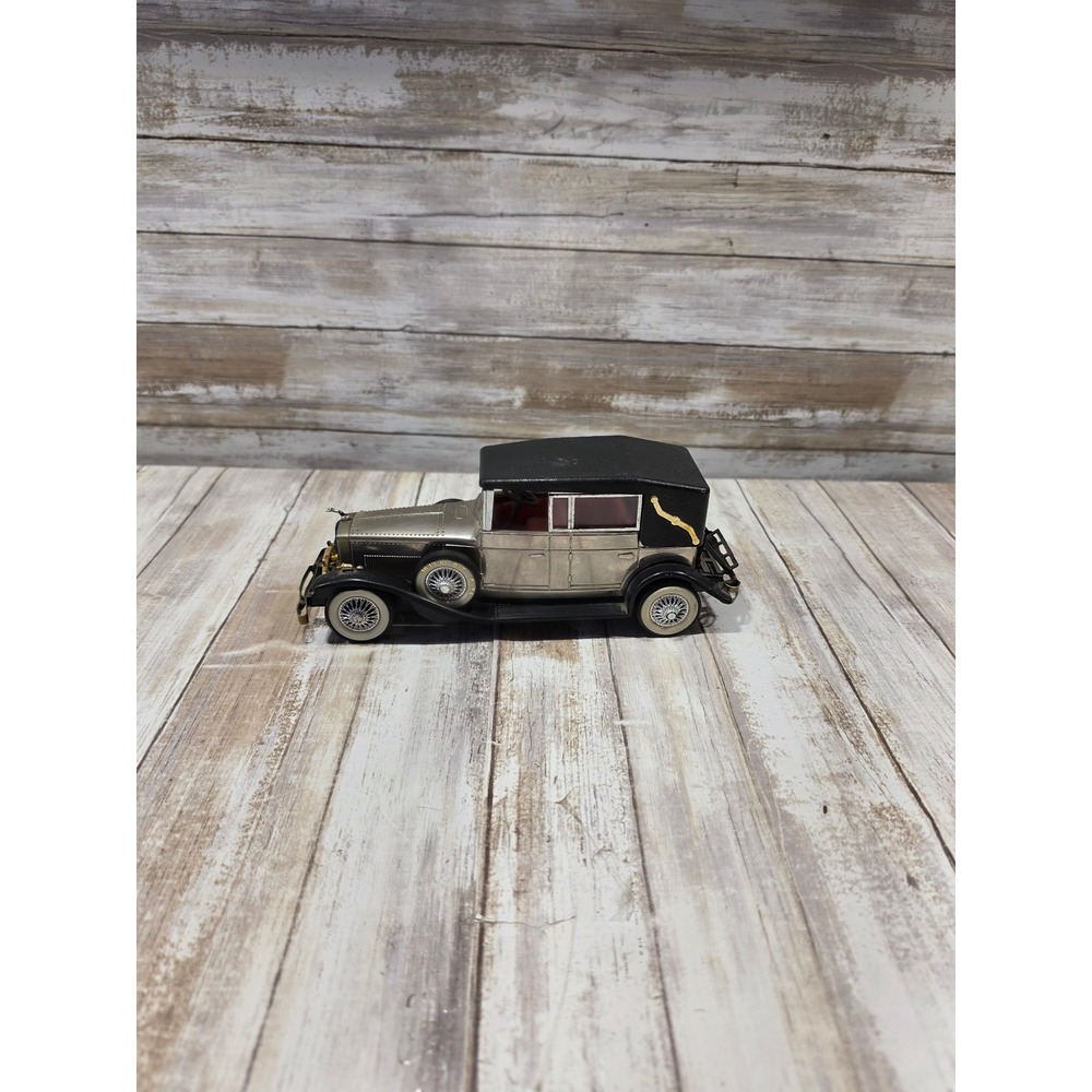 Vintage 1928 Lincoln Model Car Silver Black Radio Music Madeβ in Hong Kong READ